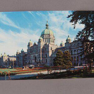 Vintage Postcard - Parliament Buildings Victoria Canada - Wright Everytime